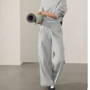 Athleta Women's Retroterry High Rise Wide Leg Cargo Pant Grey SZ: XL